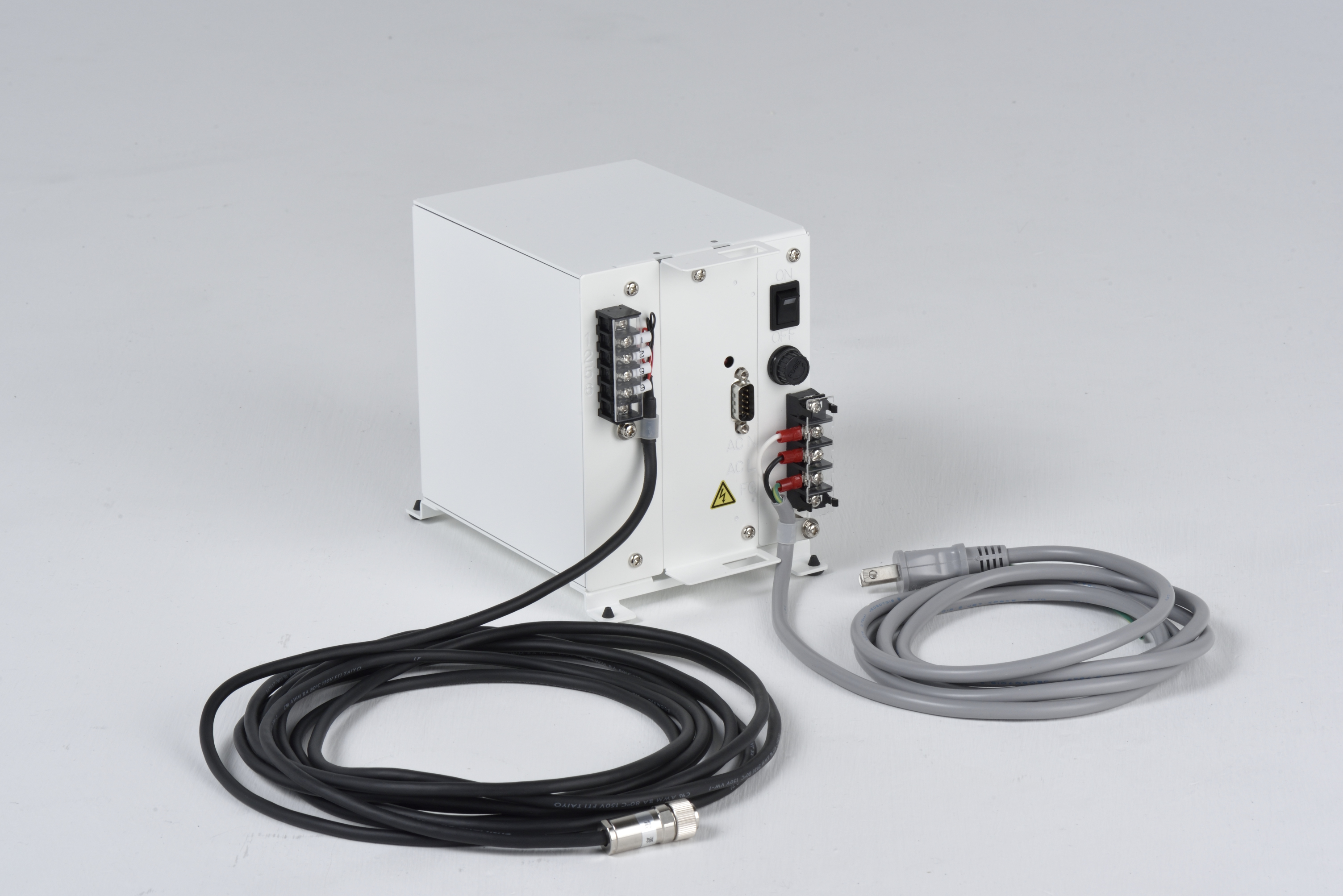 Optional output and extended cables
