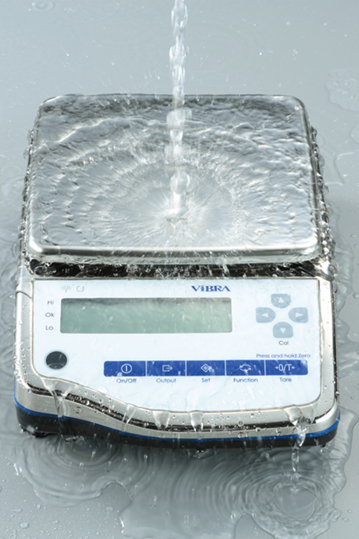 Heavy duty precision balance with water and dust proof feature